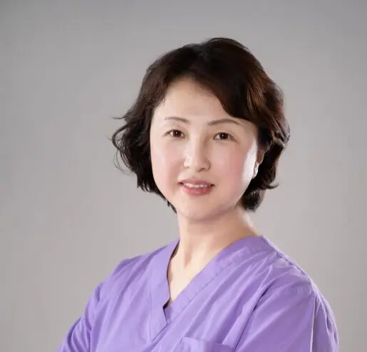 安泰漢方鍼灸院で美容鍼を担当する施術者のプロフィール写真
