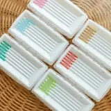 目まわりの施術に使用する鍼